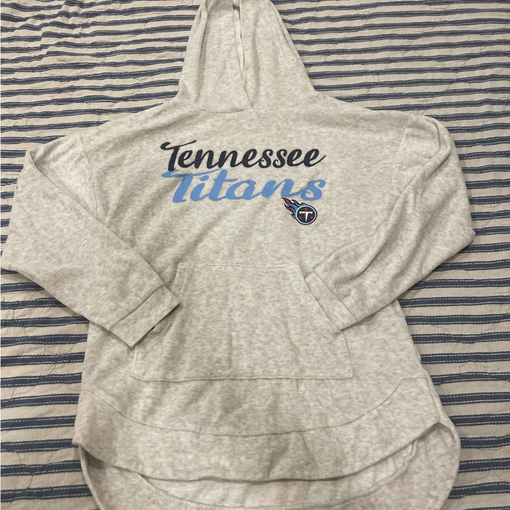 EUC NFL Tennessee Titan Sweatshirt